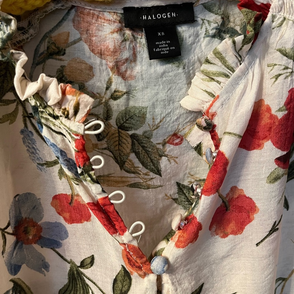 Halogen XS Top Breezy Floral Blouse